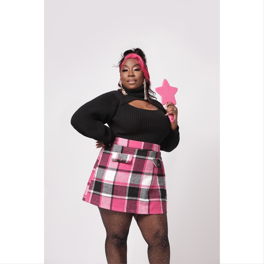 💖 Plus Size Pink Plaid Mini Skirt 💖